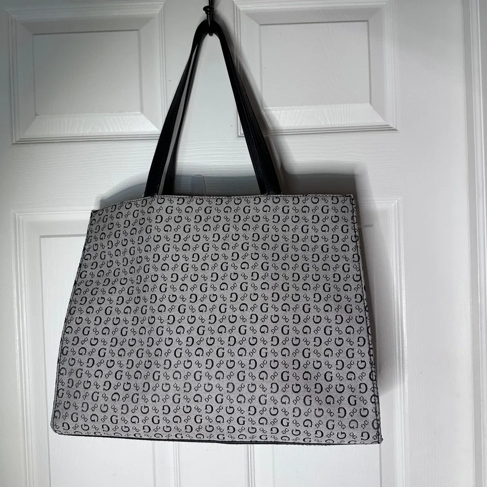 GUESS Tote Bag‎ G Logo Print Black Straps With Matching Pouch
